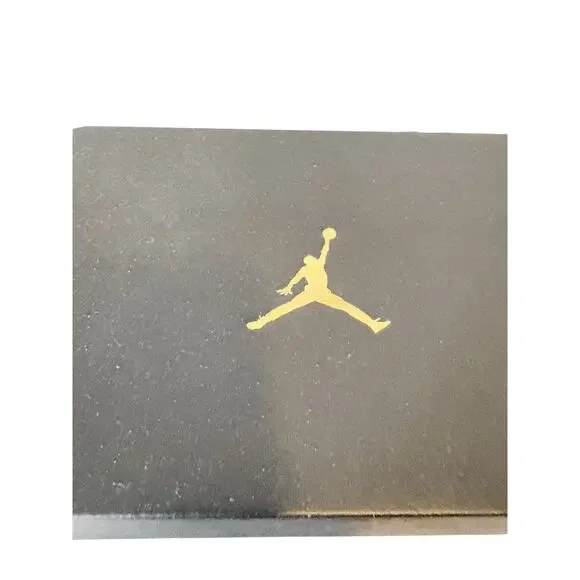 Box - Picture 8 of 11